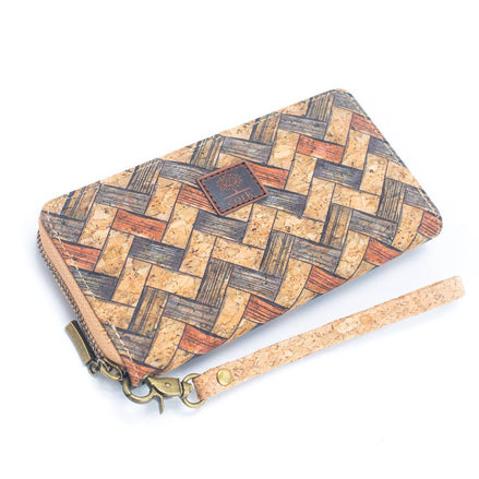 Natural cork women‚Äôs zipper wallet in geometric pattern with wrist strap
