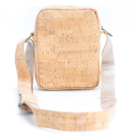 Back view of men‚Äôs cork crossbody bag