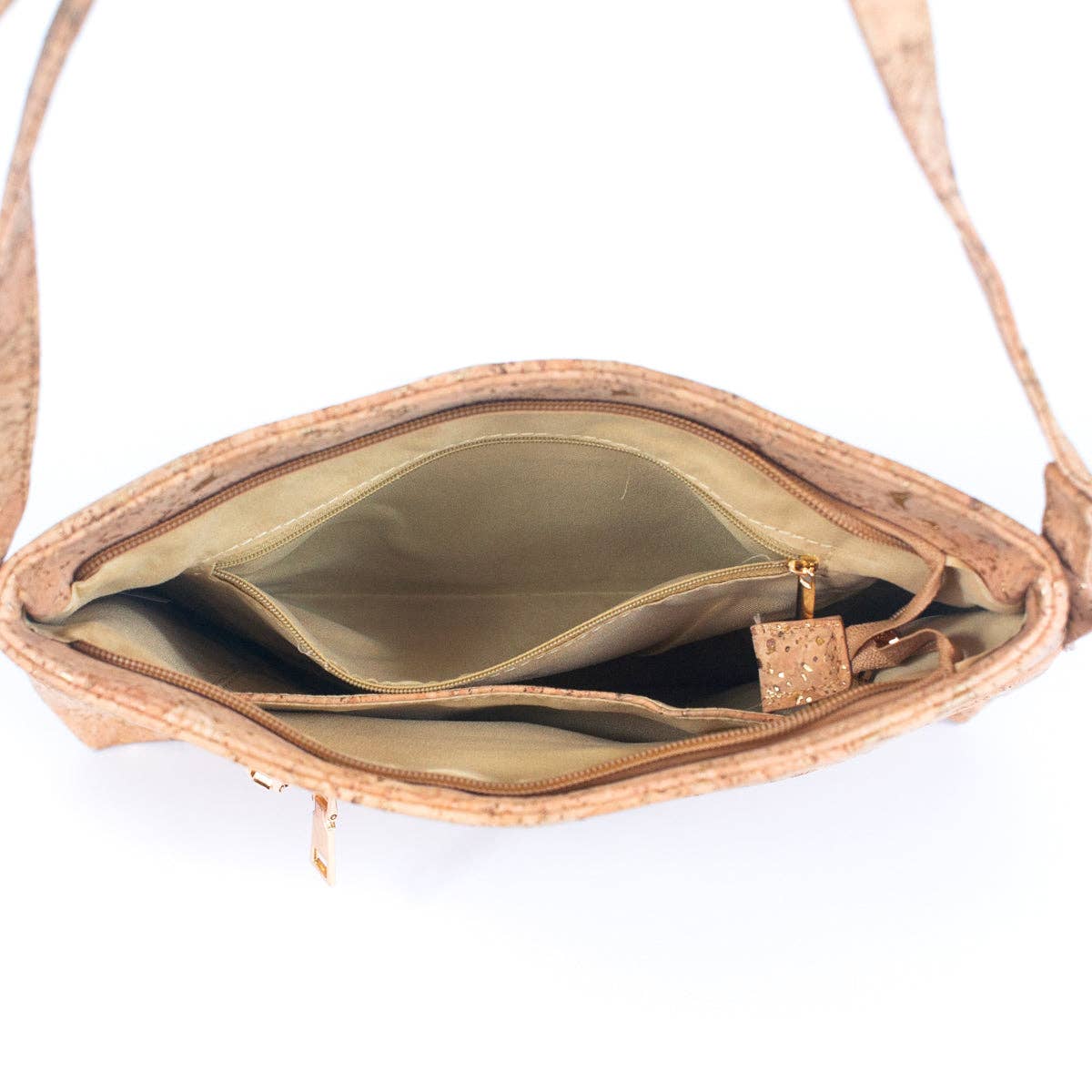 interior pockets of cork zipper handbag