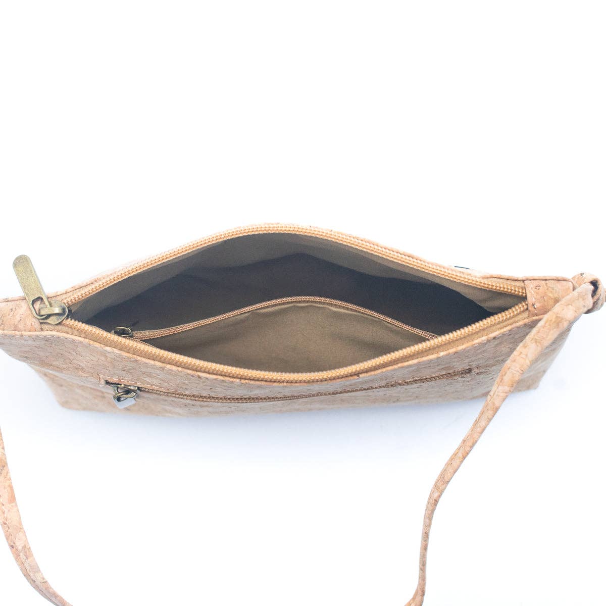 Interior view Cork handbag with geometric pattern 