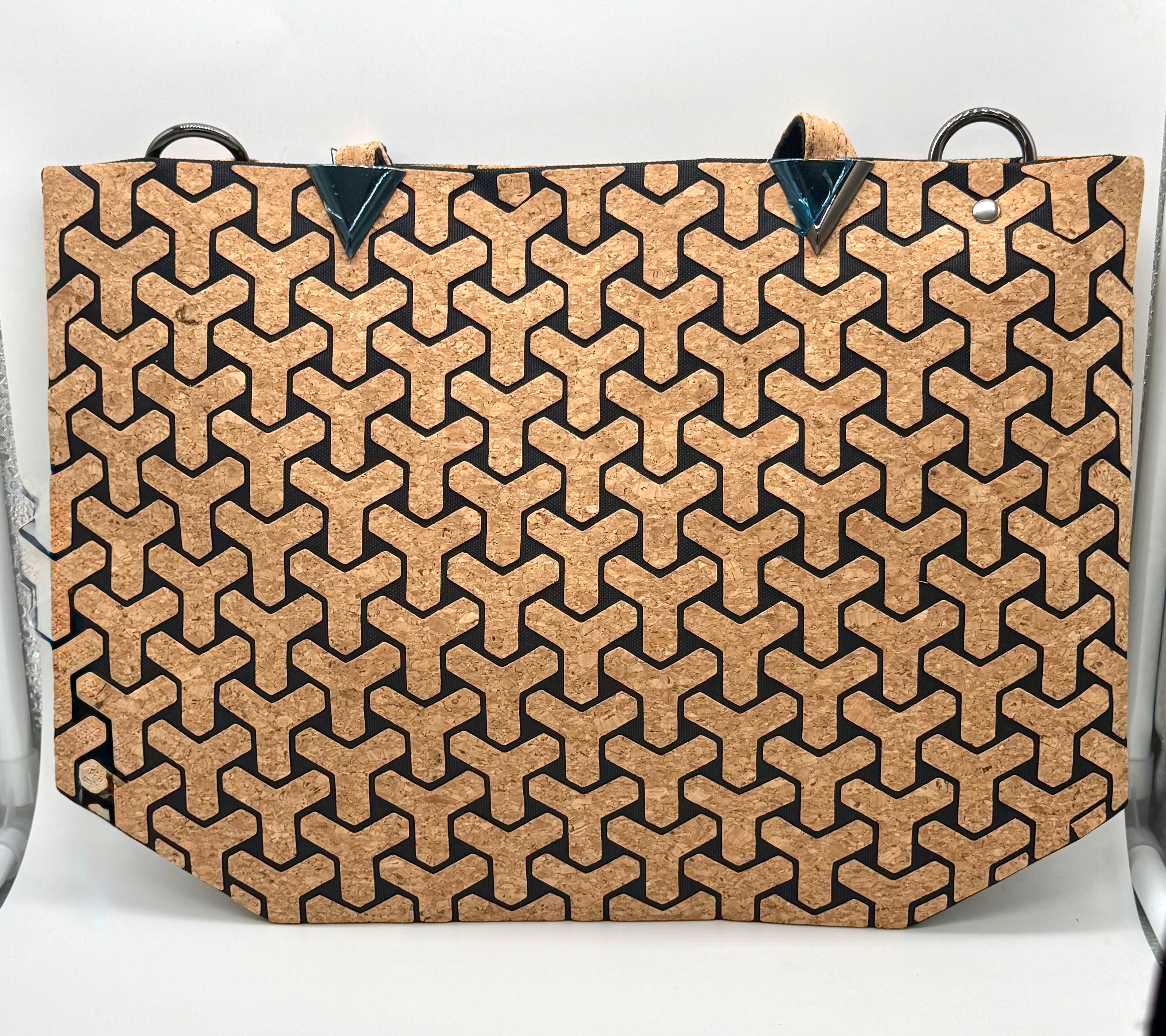 Holly.- Cork Handbag